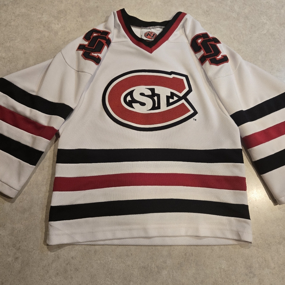 St. Cloud State Hockey Youth jersey size Small
